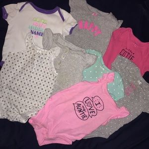 EUC Carter’s onesie BUNDLE Sz 6 mo.